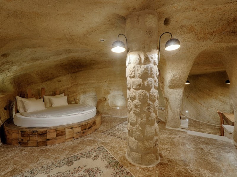Solem Cave Suites